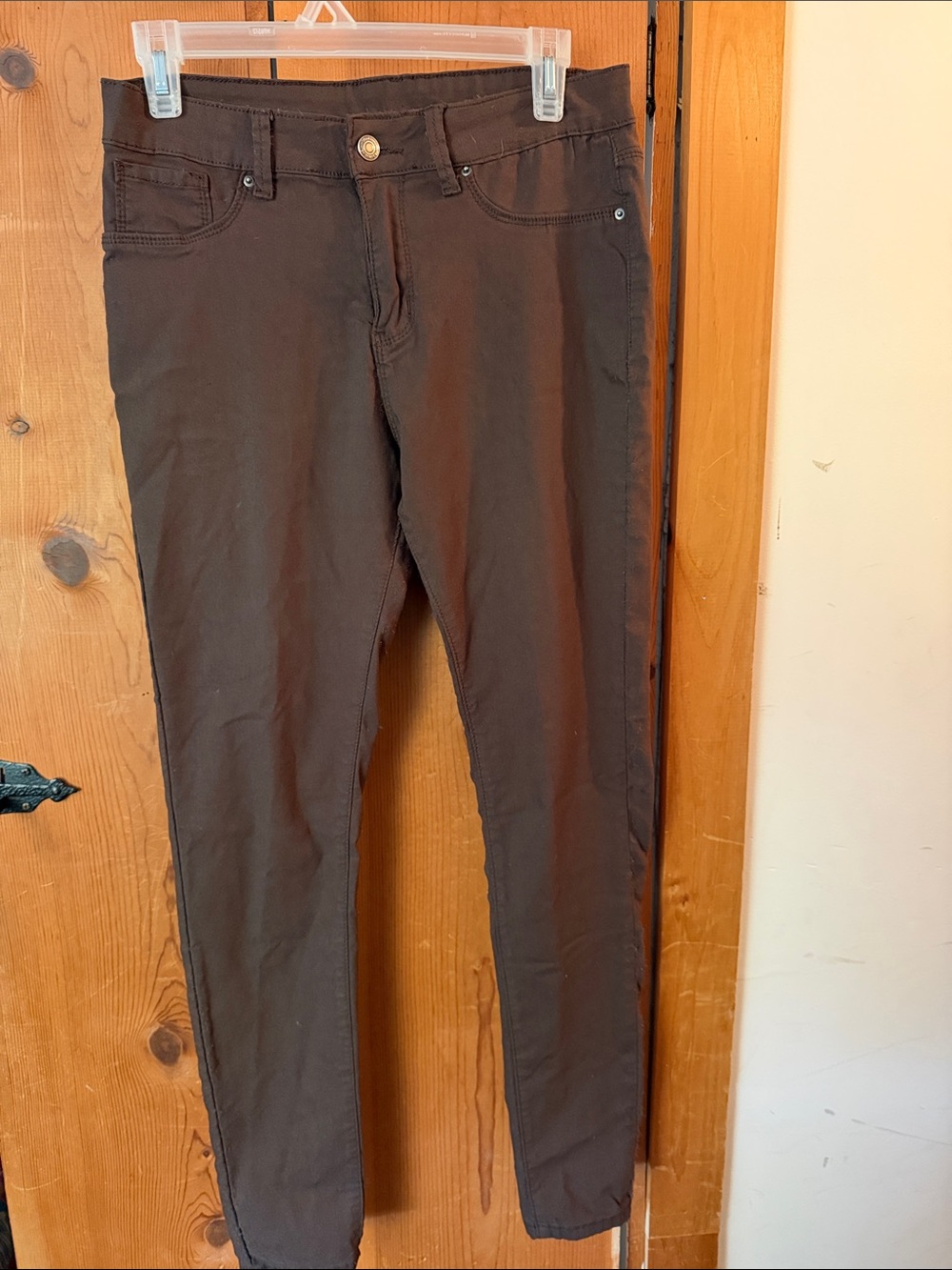 Dark Brown pants / denim feel with spandex for a perfect fit!